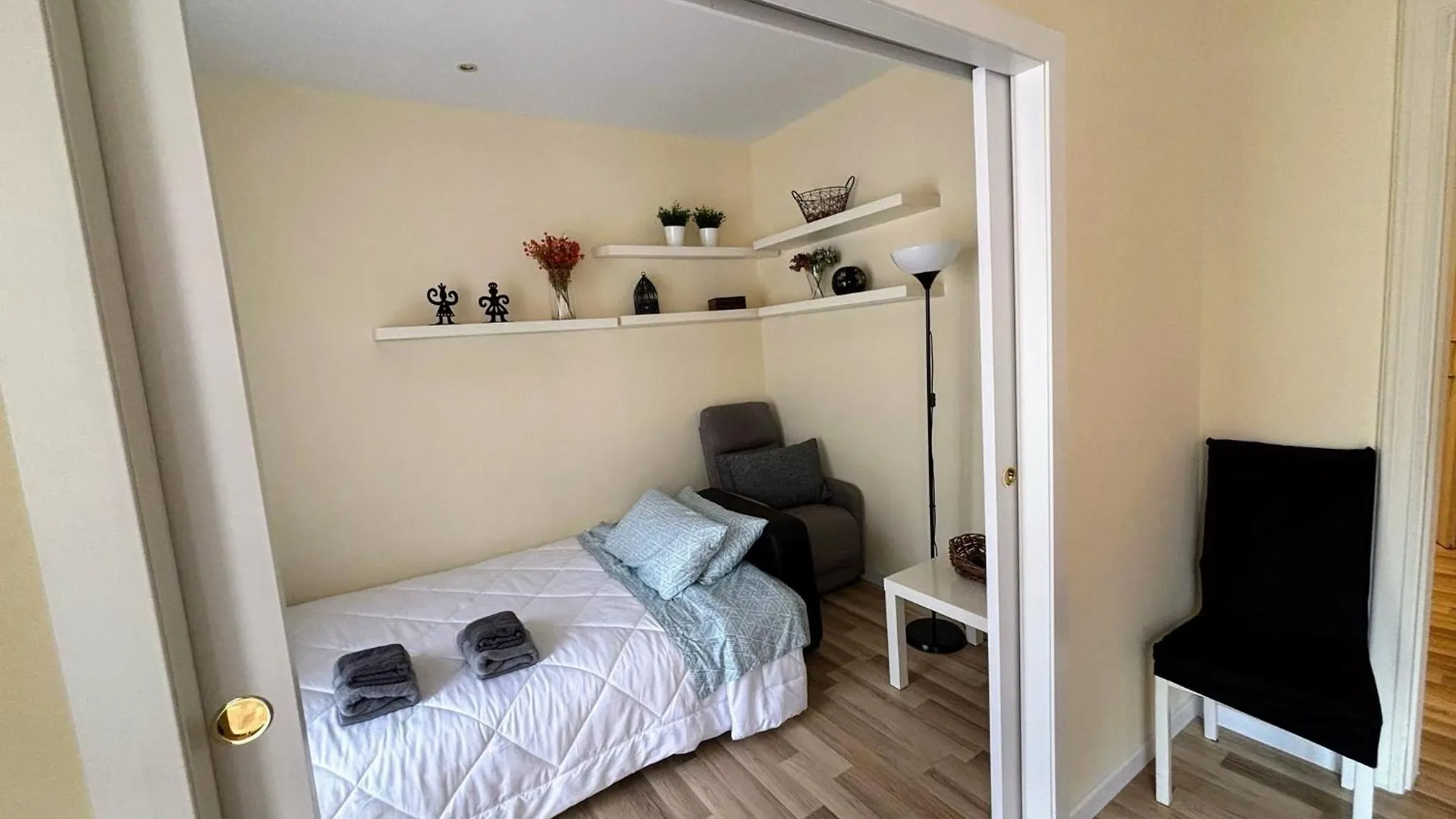 Example Barcelona Apartment